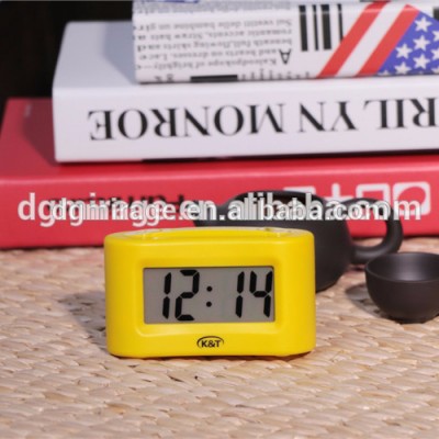 Kids LCD digital alarm clock with wake up light